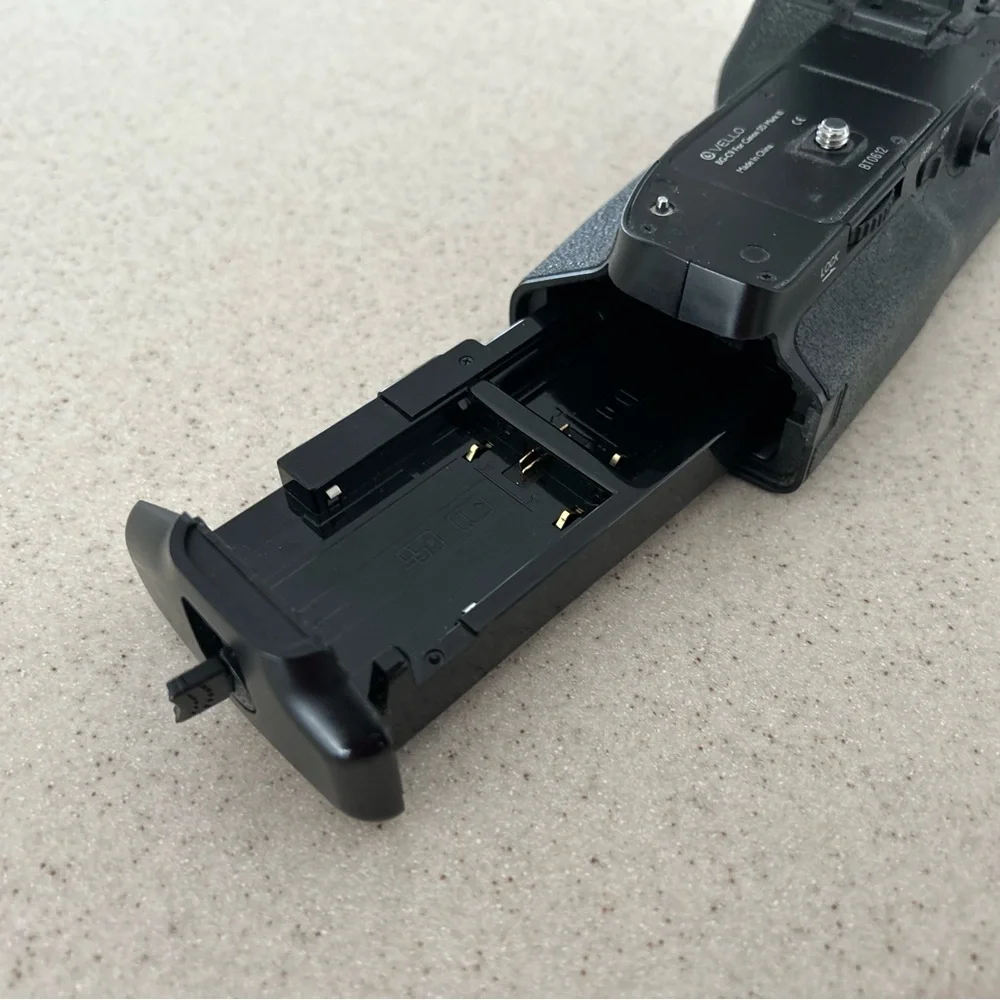 Vello Battery grip pack for Canon 5D mark iii BG-C9